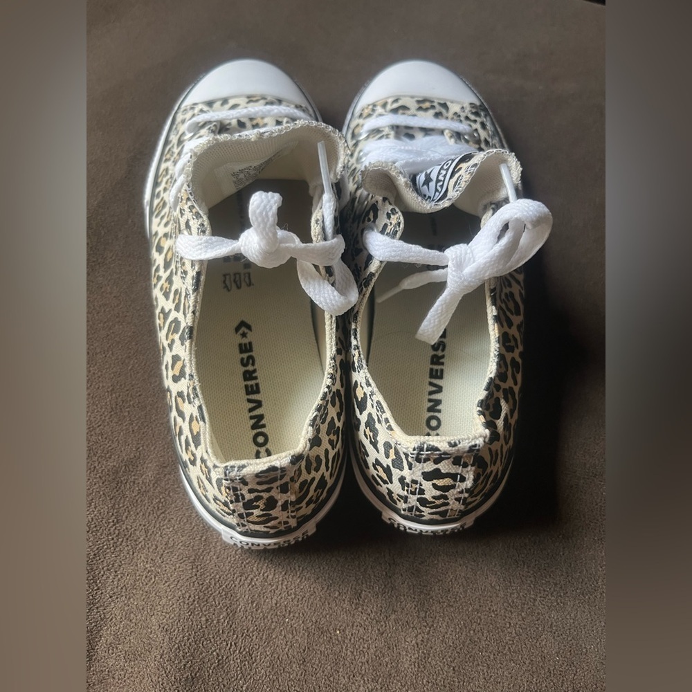 Converse Shoes - Picture 5 of 10